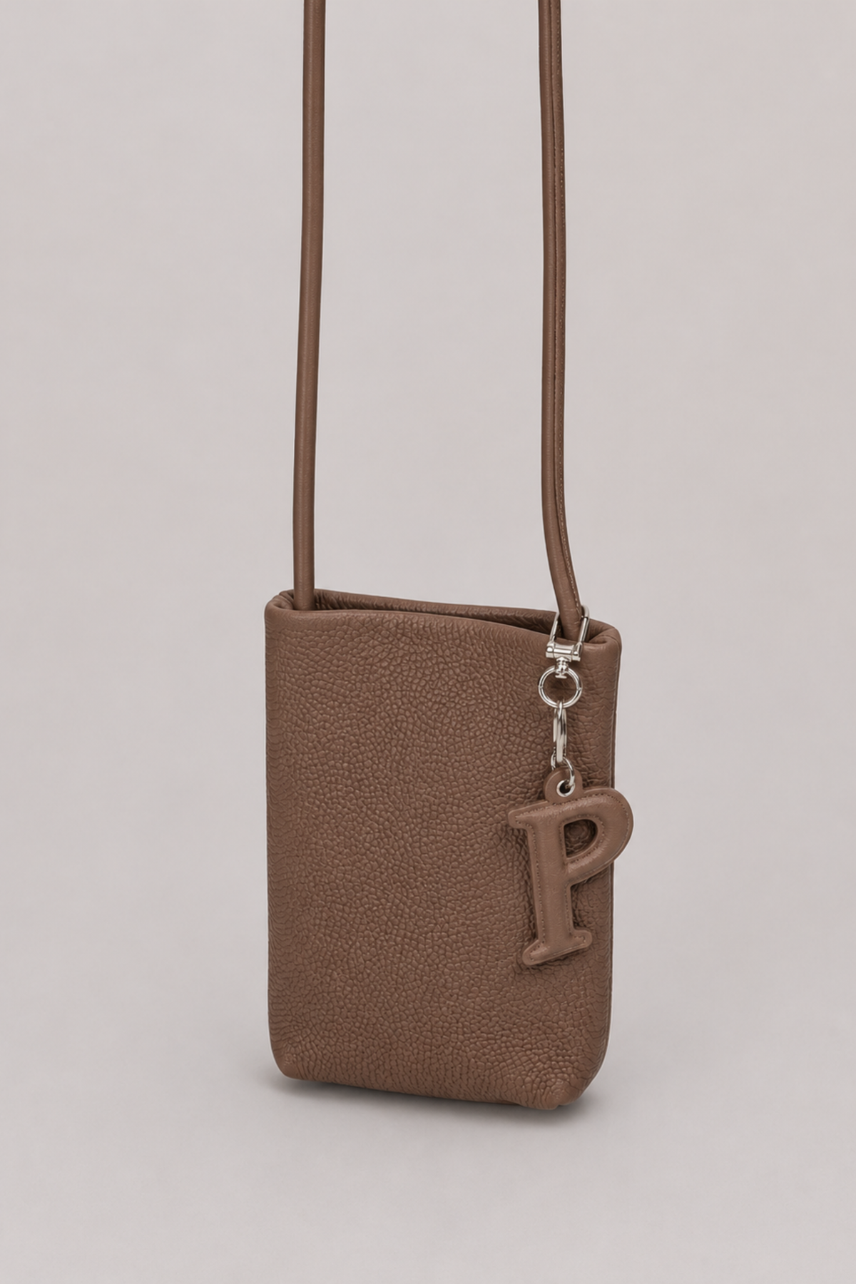SASZETKA "P" CHARM CASE