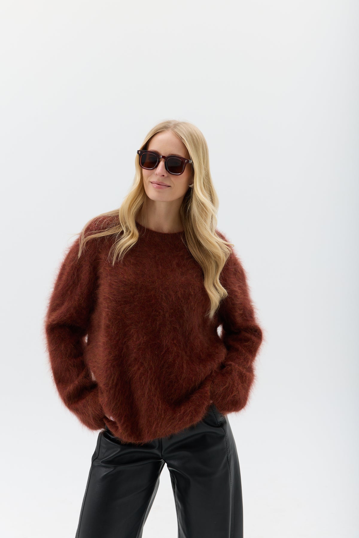 SWETER FLUFFY TOUCH