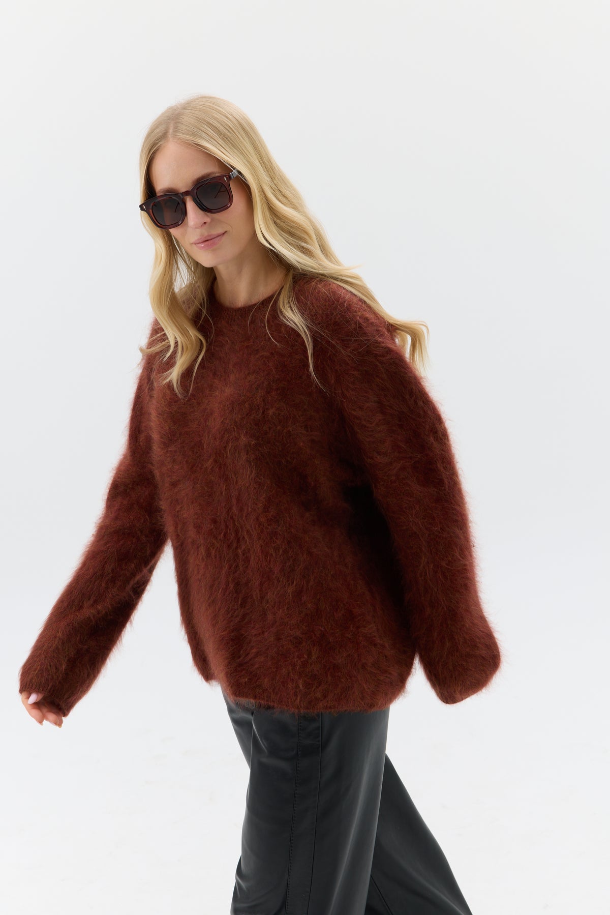 SWETER FLUFFY TOUCH