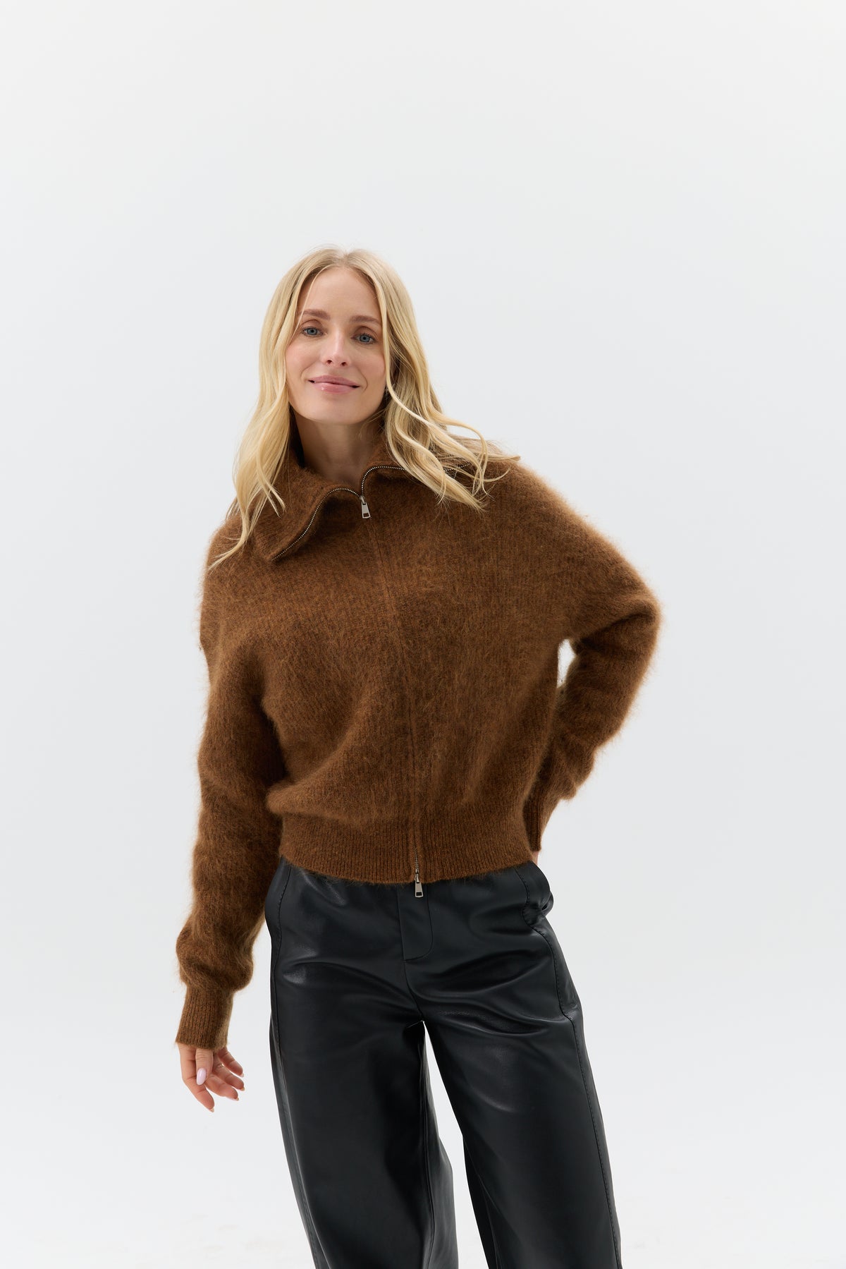 SWETER ZIP VELARIA