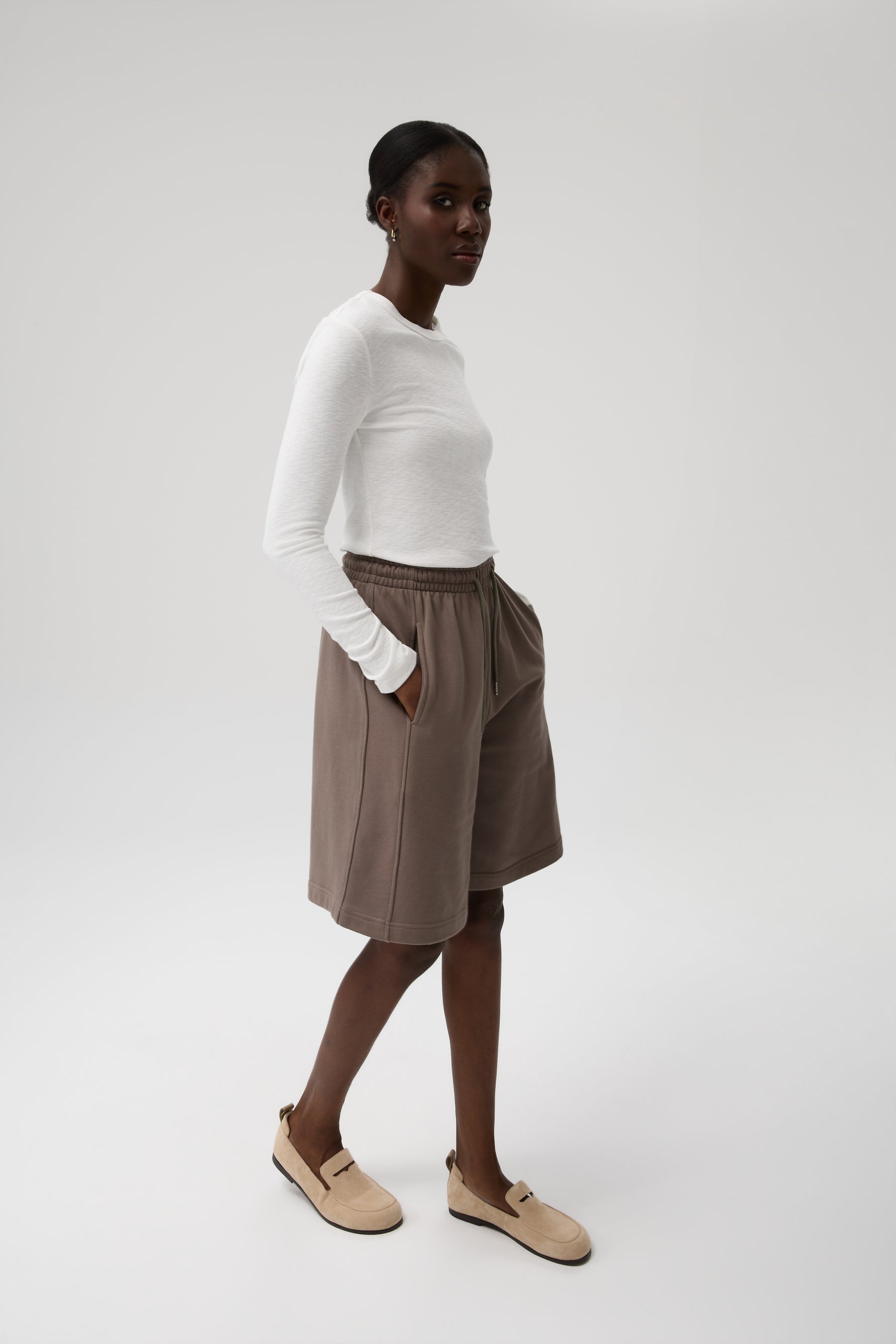 BLUZKA ESSENTIAL LONGSLEEVE