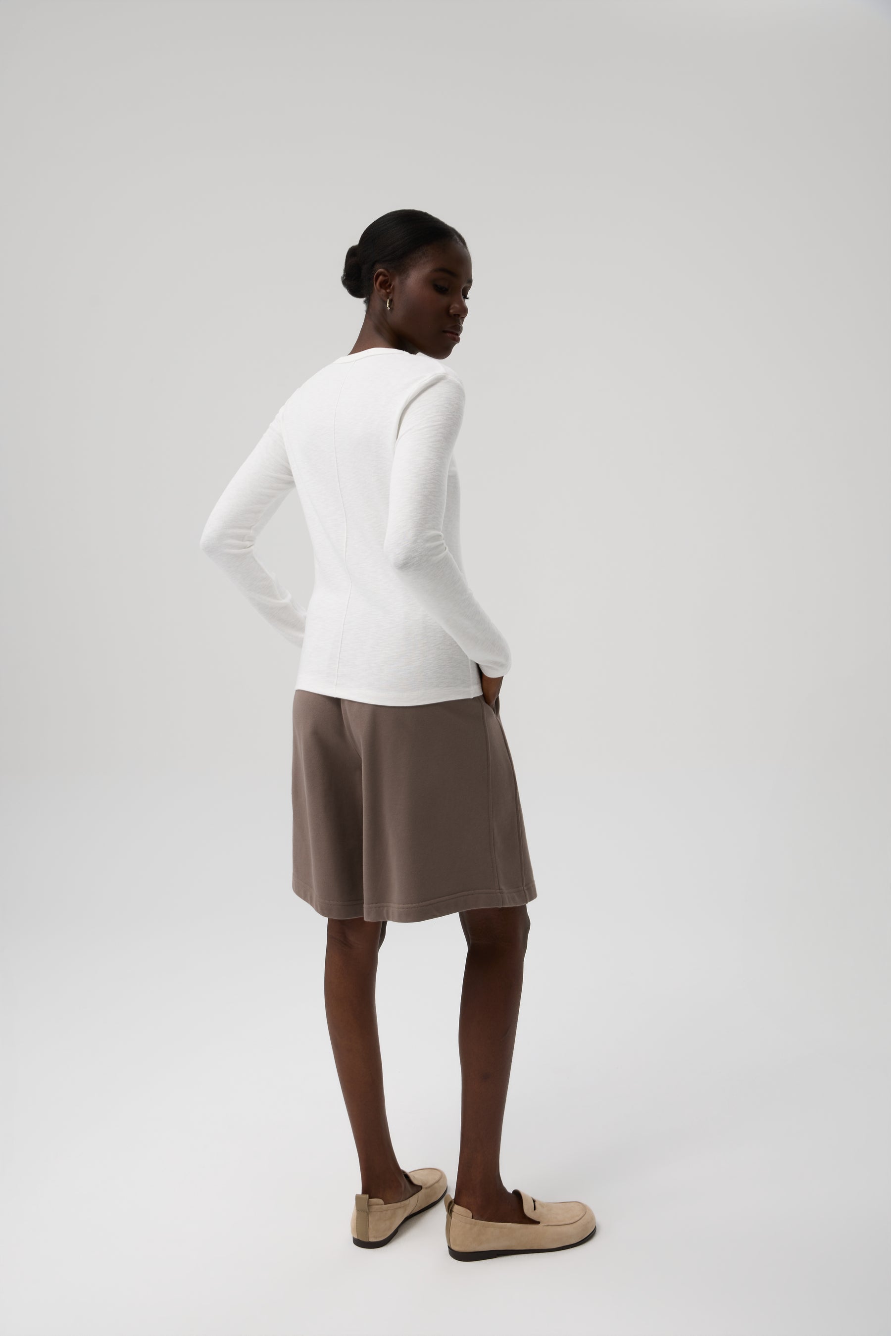 BLUZKA ESSENTIAL LONGSLEEVE