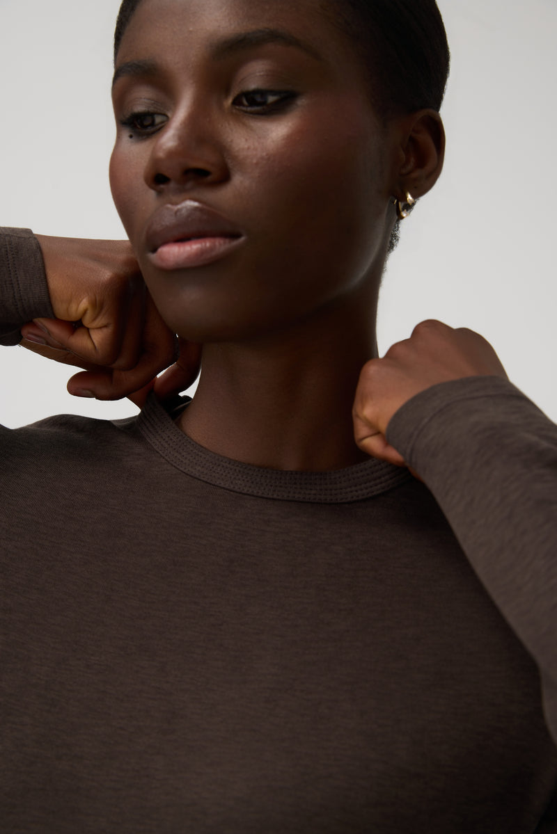BLUZKA ESSENTIAL LONGSLEEVE