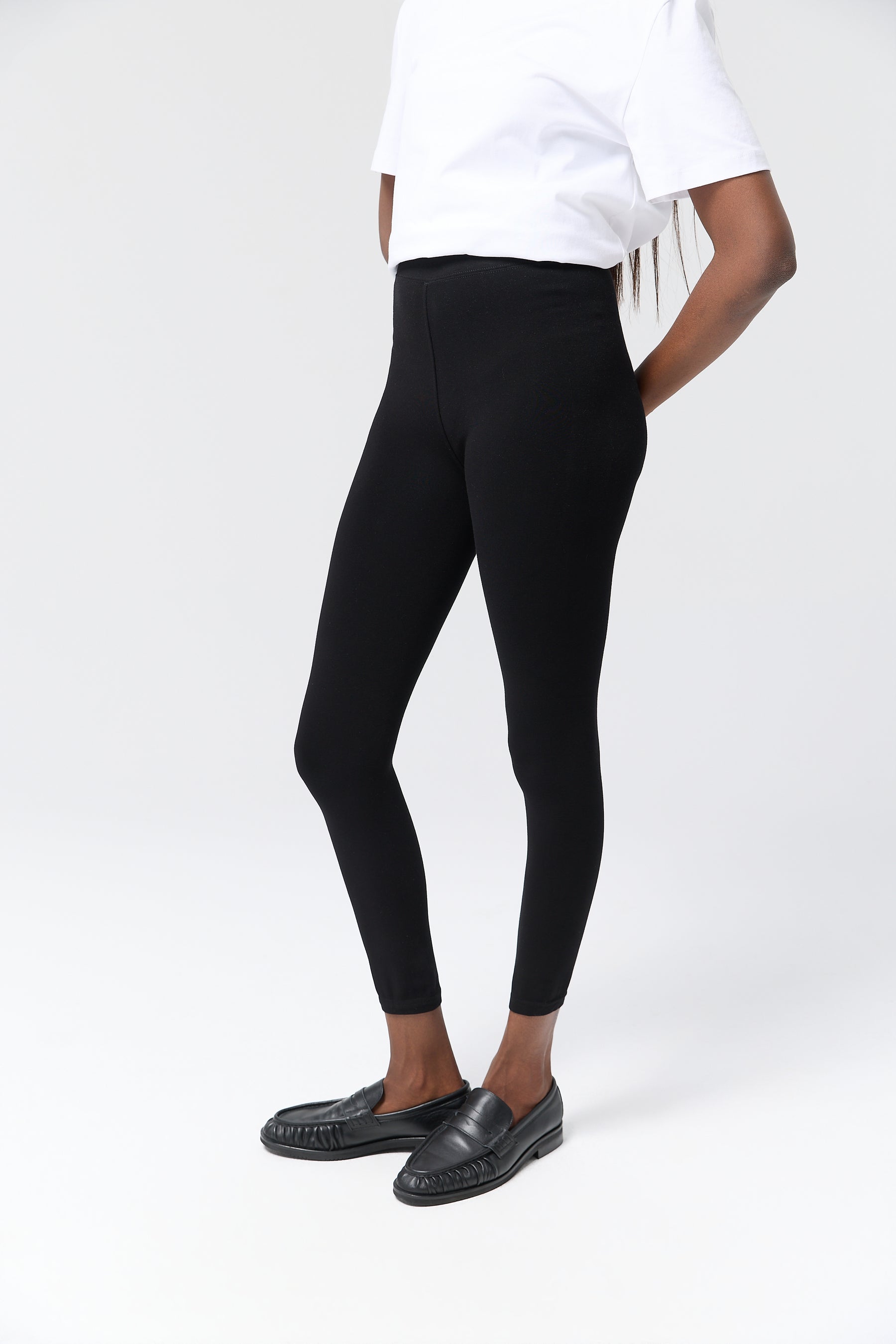 LEGGINSY WYSZCZUPLAJĄCE  BASIC