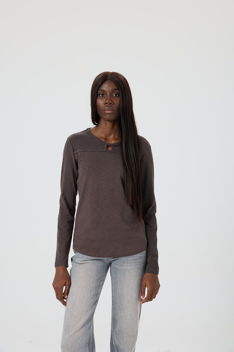 BLUZKA ESSENTIEL TWIST