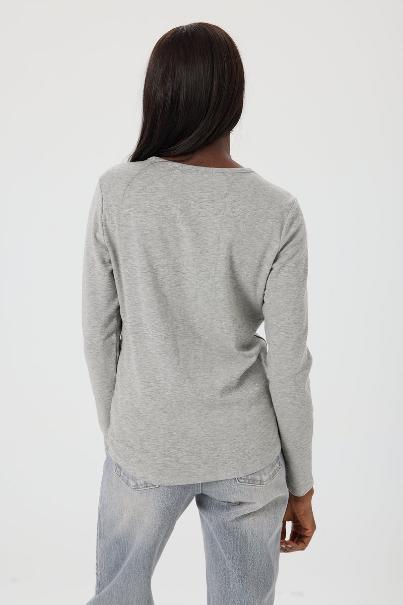 BLUZKA ESSENTIEL TWIST