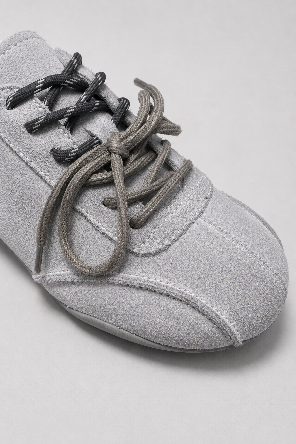 SNEAKERSY VINTAGE GREY