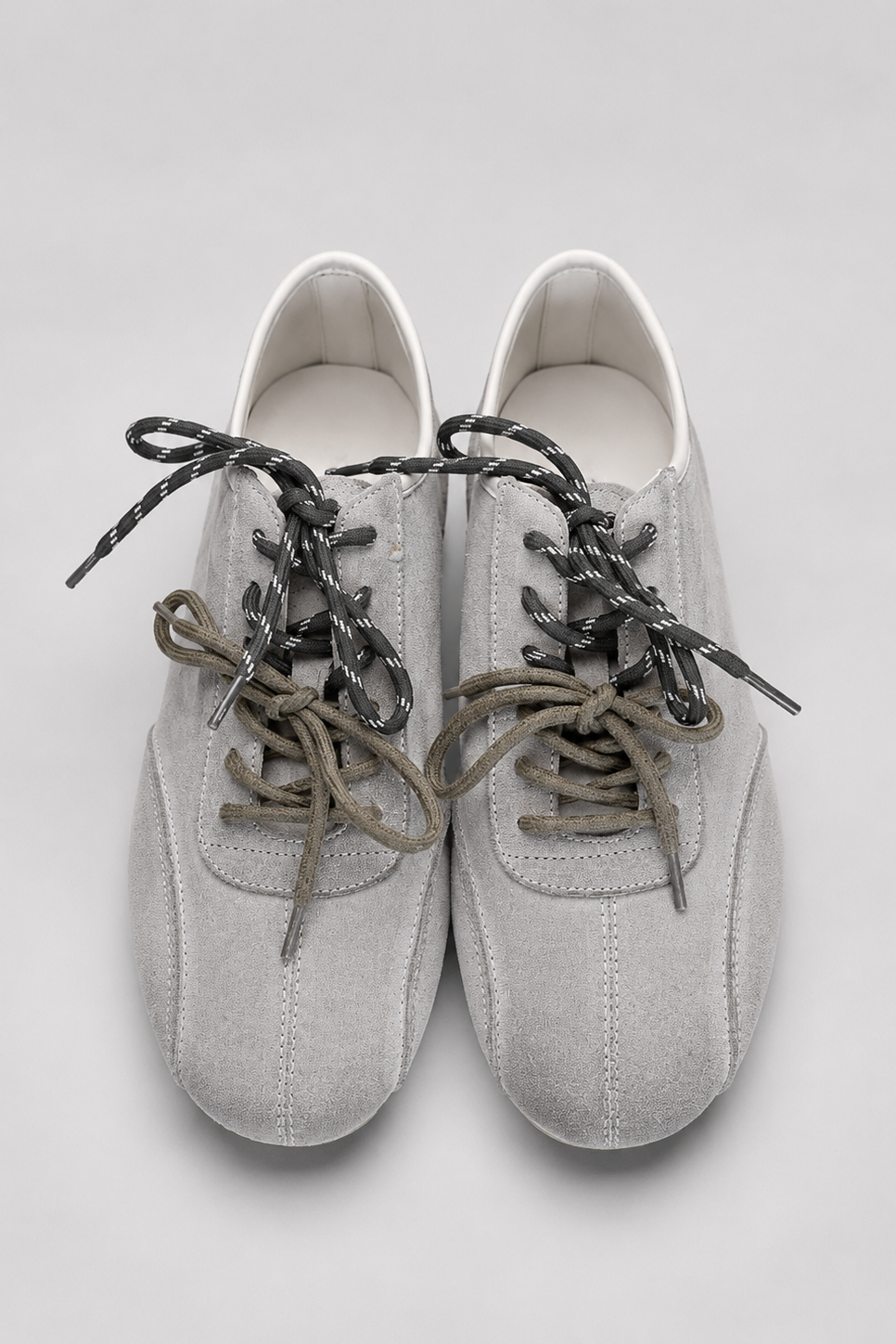 SNEAKERSY VINTAGE GREY