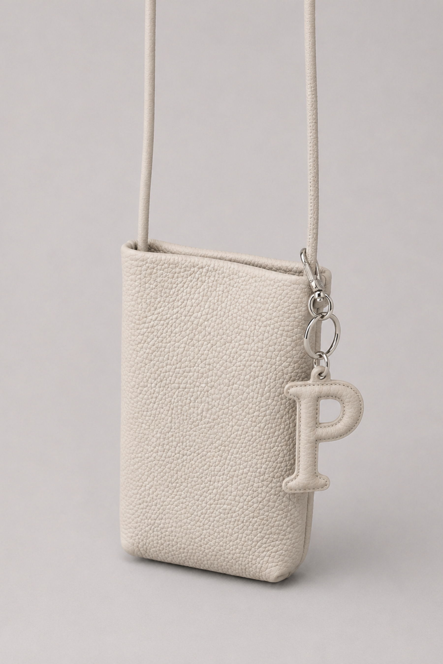 SASZETKA "P" CHARM CASE