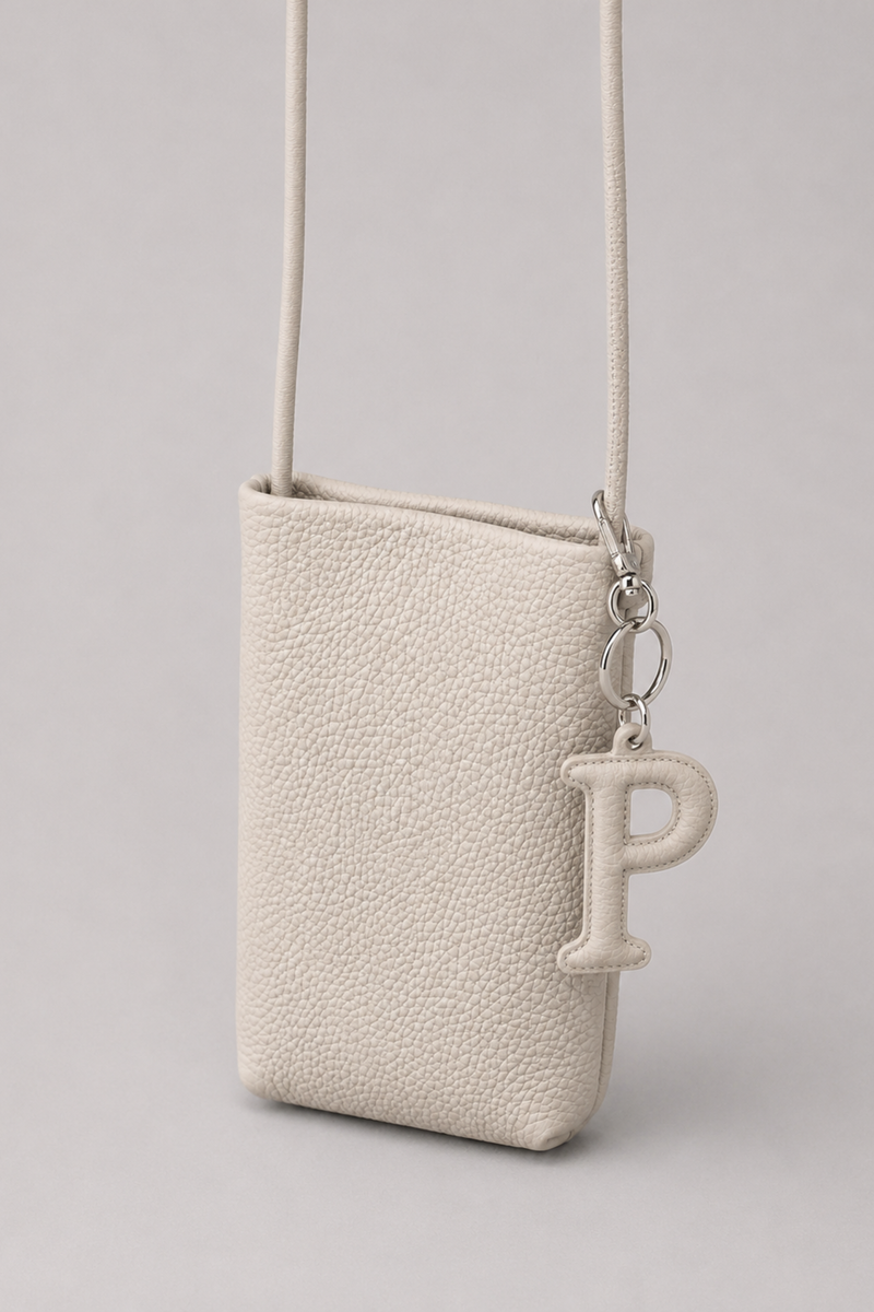 SASZETKA "P" CHARM CASE