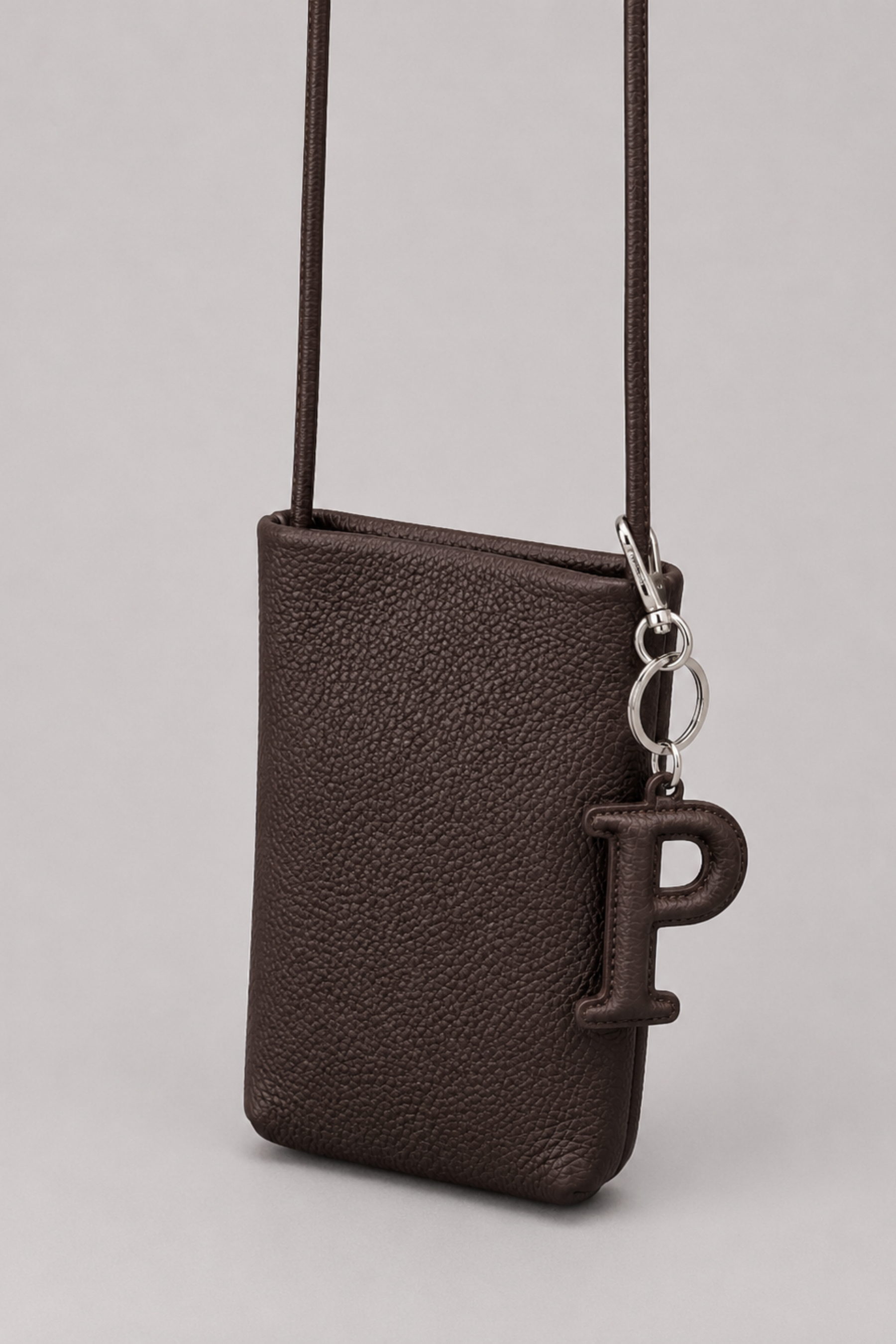 SASZETKA "P" CHARM CASE