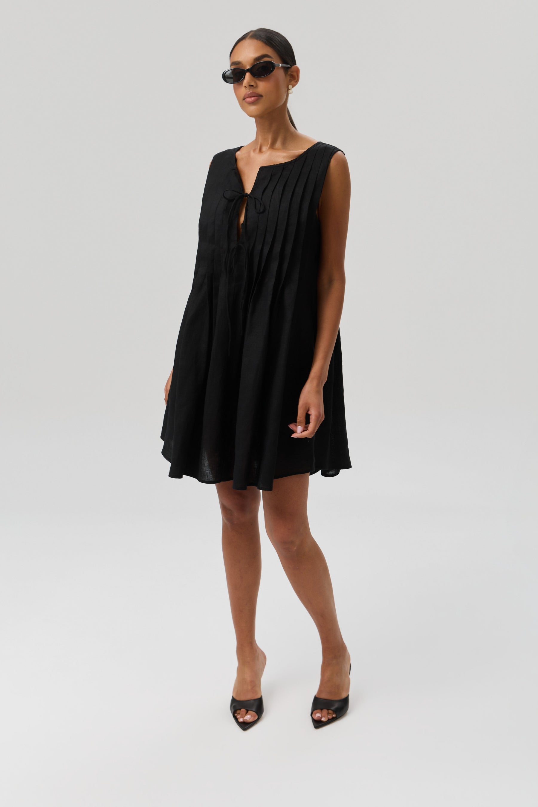 SUKIENKA MINI LINO PLEATED