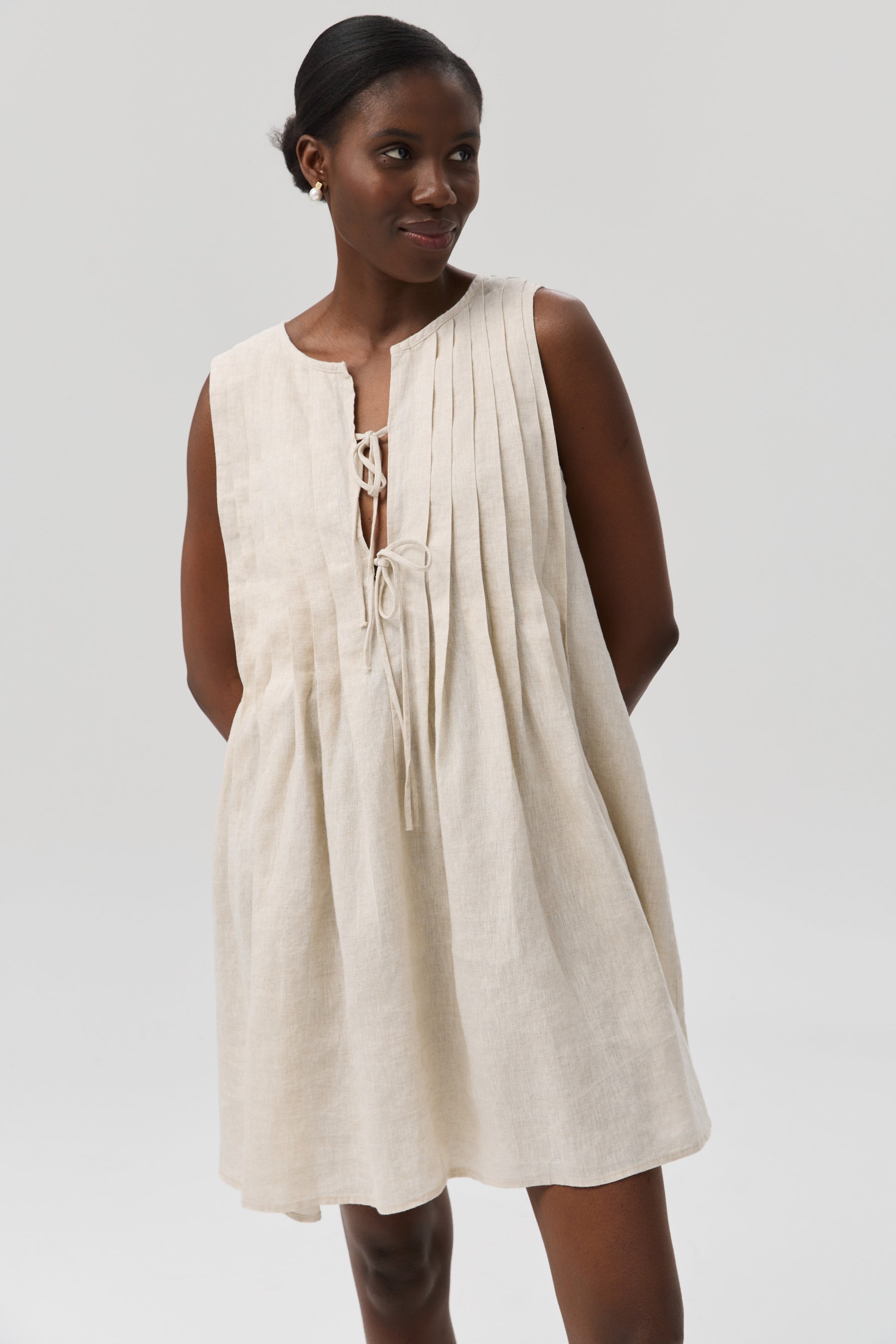 SUKIENKA MINI LINO PLEATED