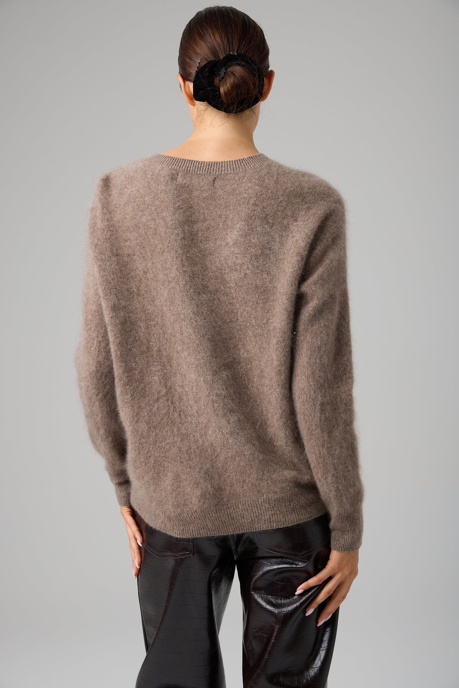 SWETER ESSENTIEL CASHMERE BLEND