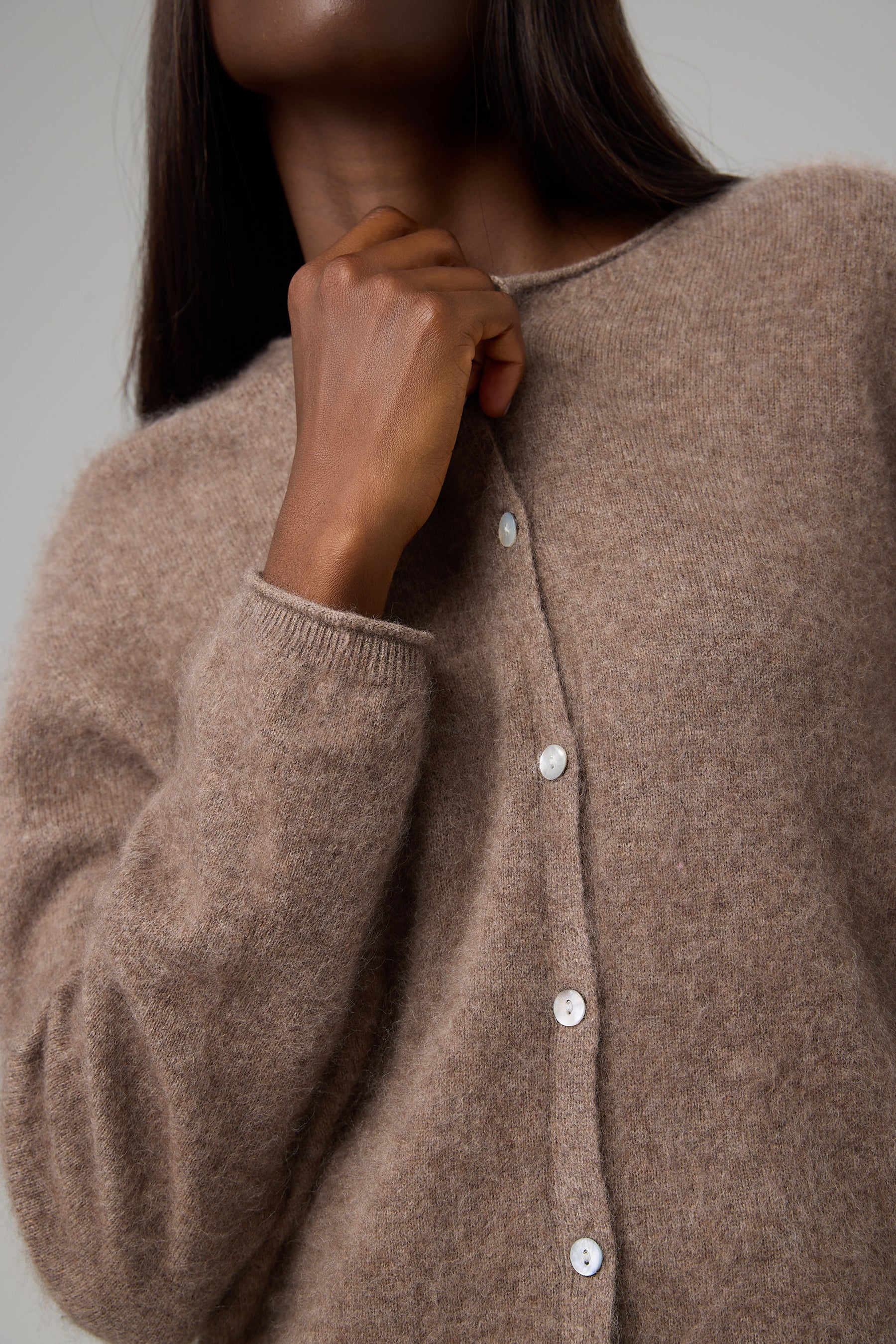 SWETER ESSENTIEL BUTTON