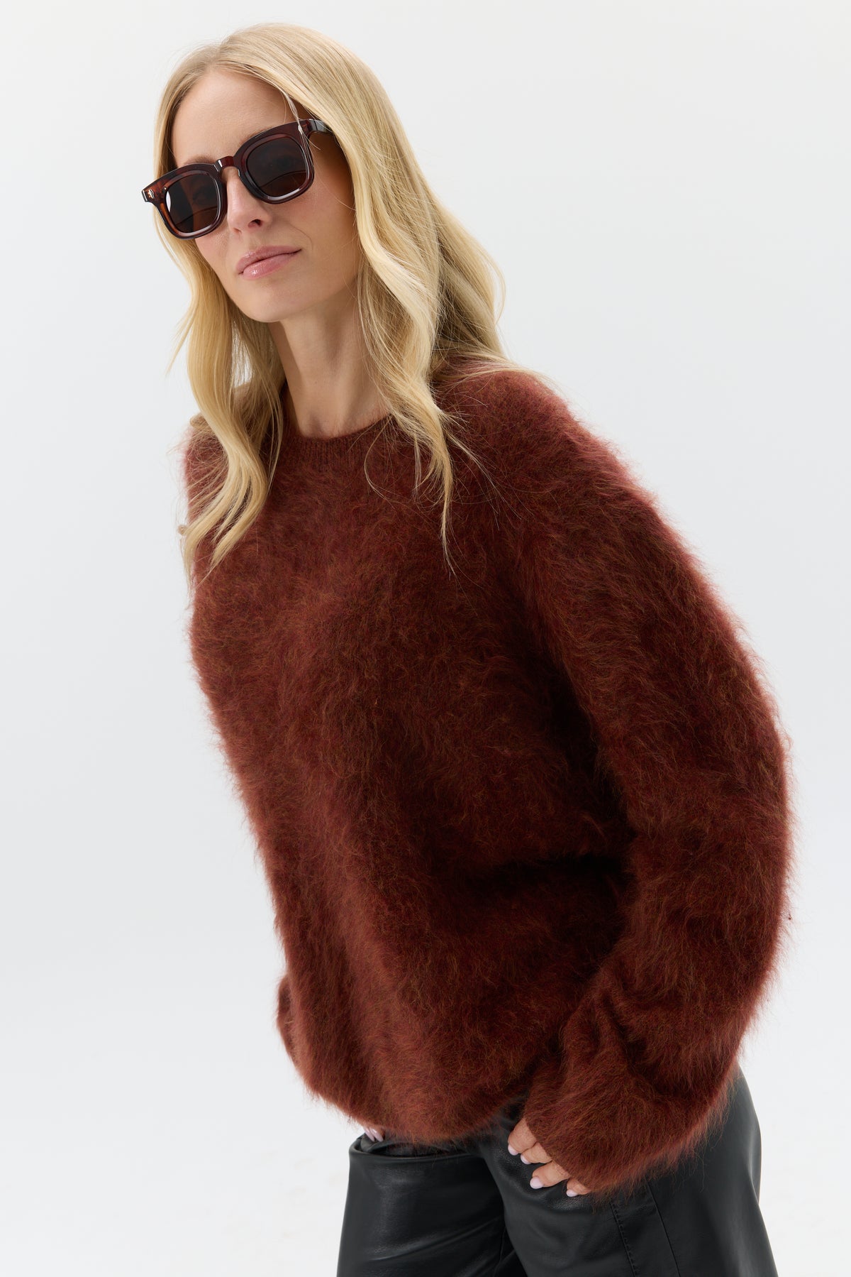 SWETER FLUFFY TOUCH