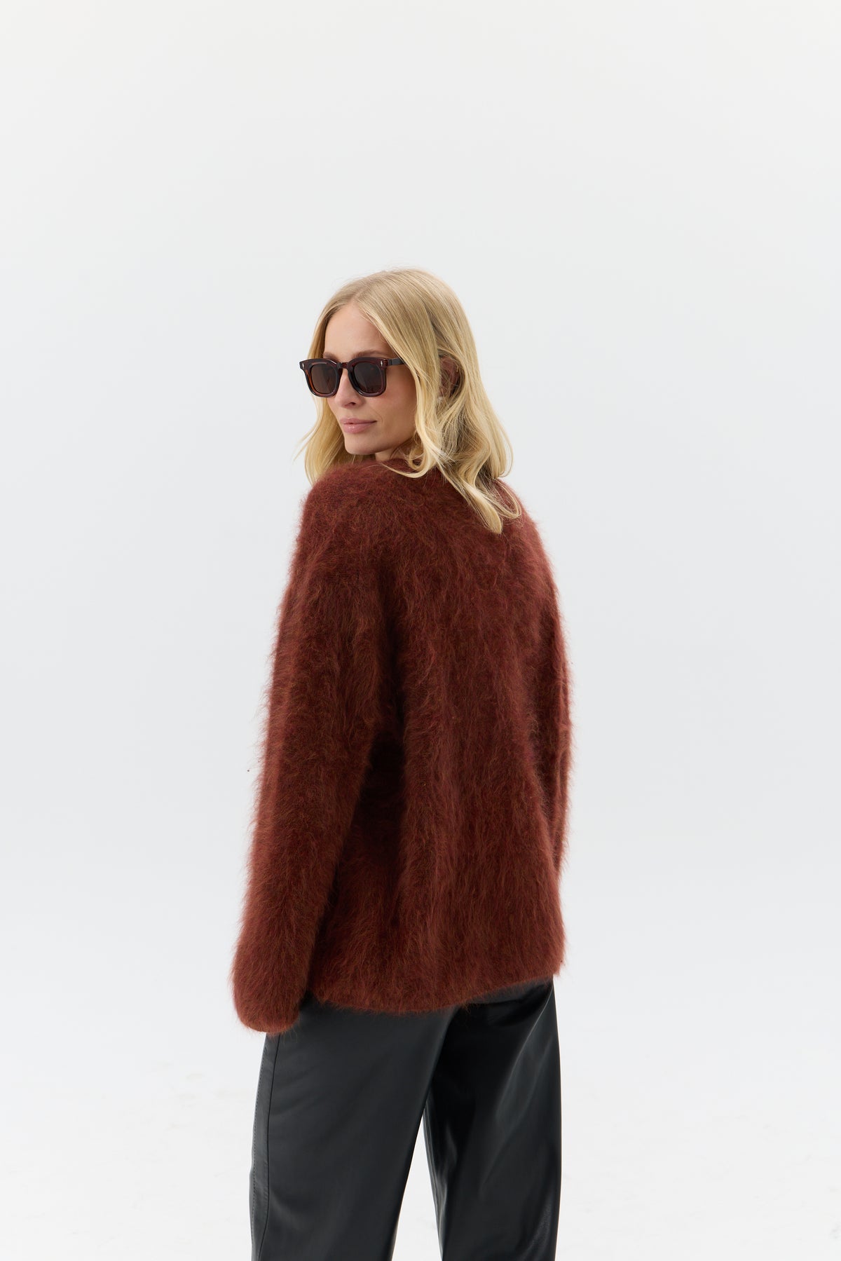 SWETER FLUFFY TOUCH