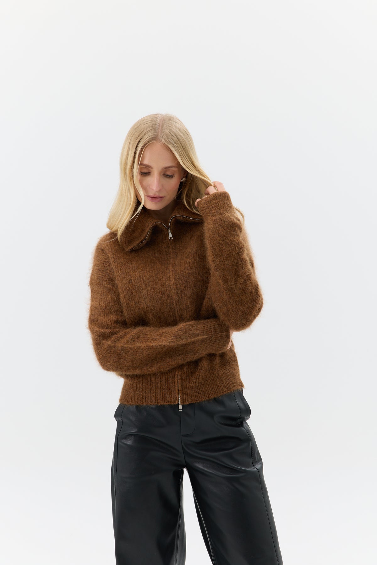 SWETER ZIP VELARIA