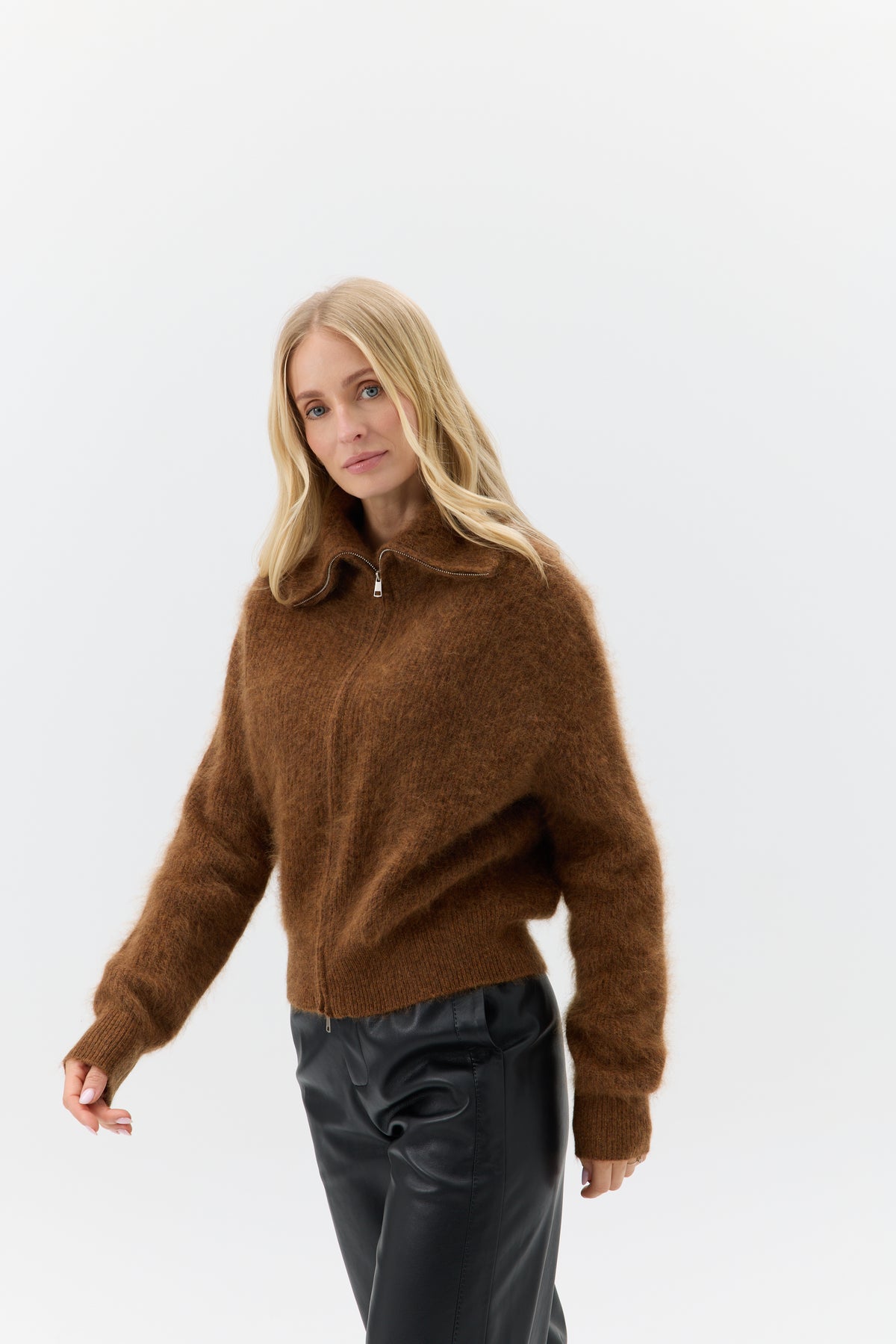 SWETER ZIP VELARIA